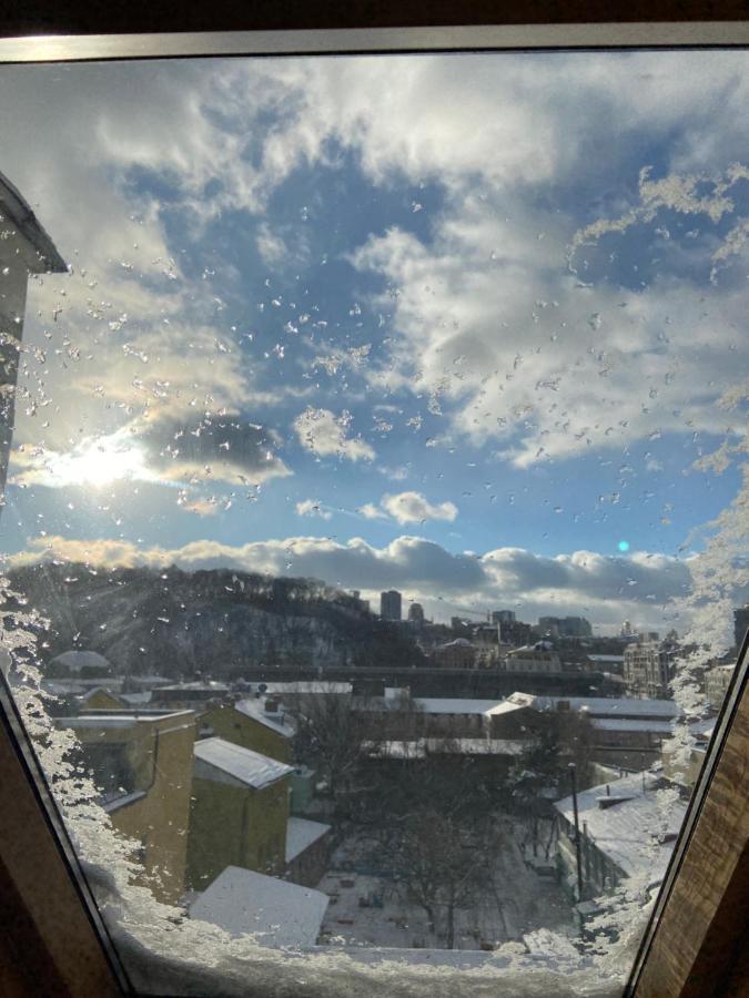 Na Podole Apartment Kyiv Exterior photo